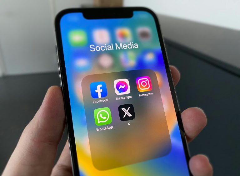 Decentralized Social Media: Can It Beat Big Tech?